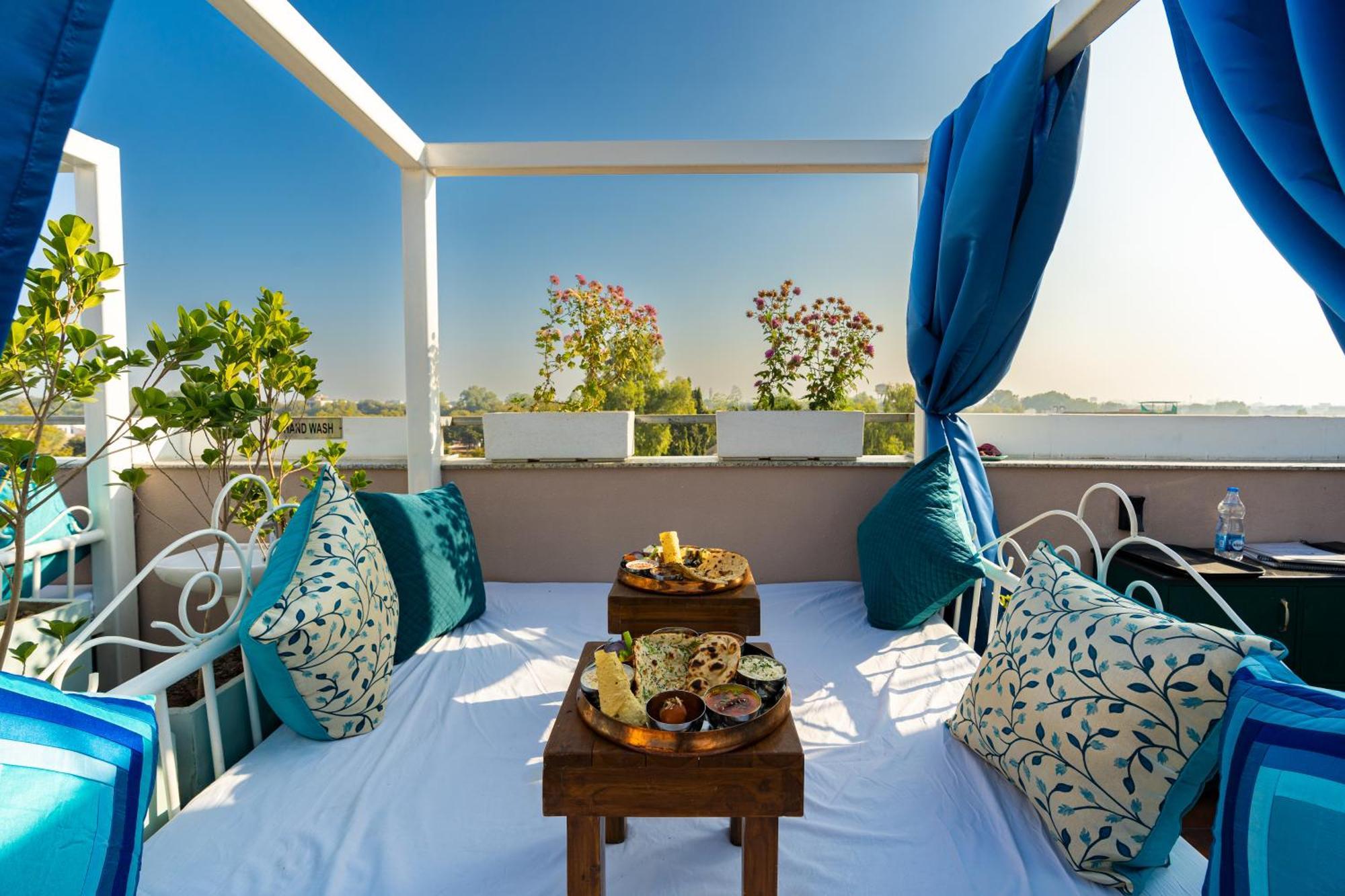Blue Door Hotel Bundi Bagian luar foto